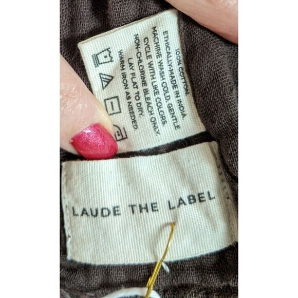 NWT~LAUDE the Label Bubble Gauze Scarf in Carob Chocolate Brown Wrap NEW! - Picture 14 of 15
